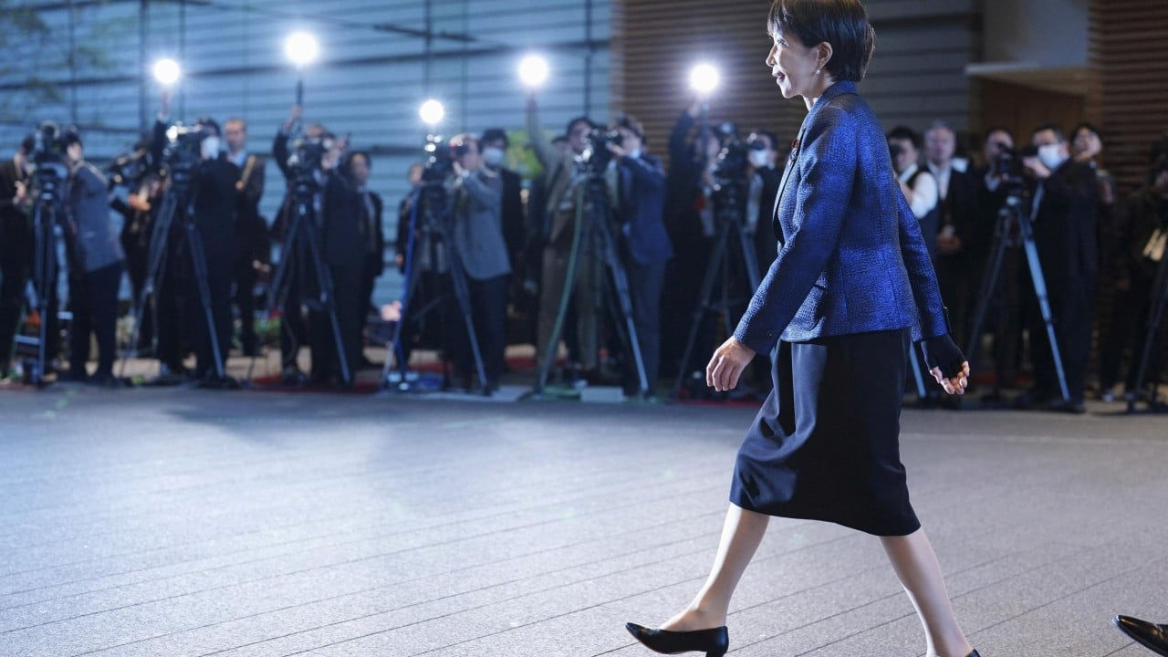 Sanae Takaichi in a formal meeting with former US President Donald Trump, symbolizing Japan-US diplomatic engagement