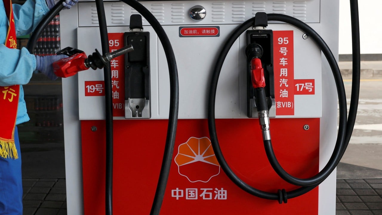 Large oil tanker at sea loaded with crude, illustrating shipments of Russian oil to China