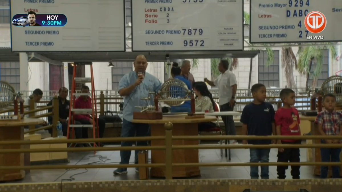 Telemetro video screenshot showing the Lotería Nacional de Panamá draw with numbers displayed on screen