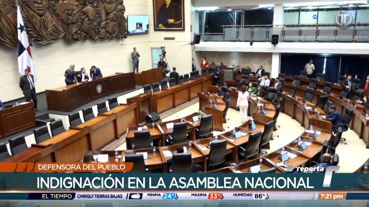 Panamanian lawmakers gathered inside the National Assembly during a session debating the new ombudsman selection