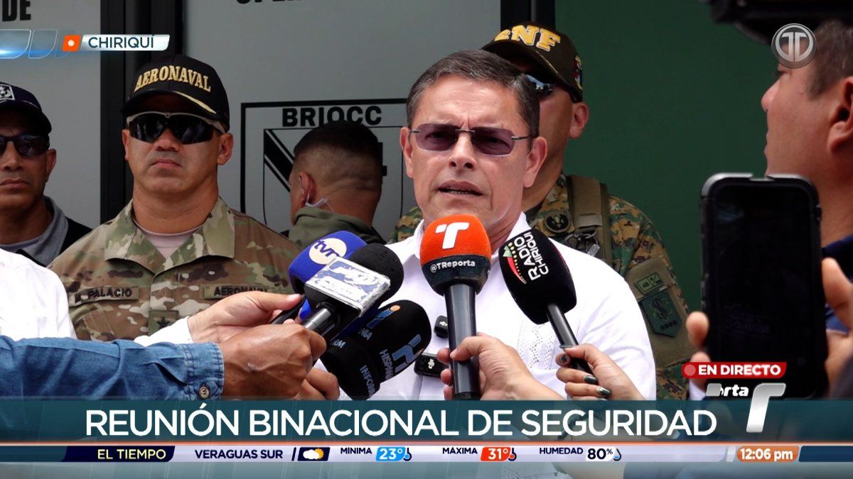 Security officials from Panama and Costa Rica meeting near the border to discuss surveillance and anti-crime operations