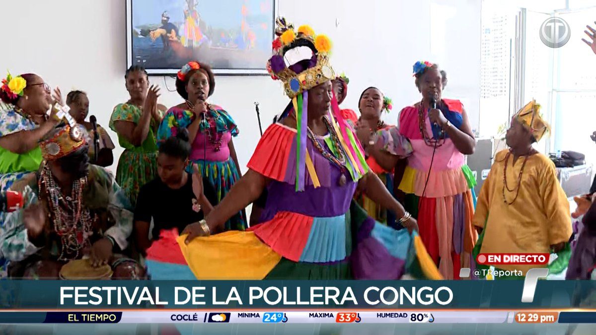 Performers in colorful Pollera Congo attire during a cultural celebration in Portobelo, Colón province