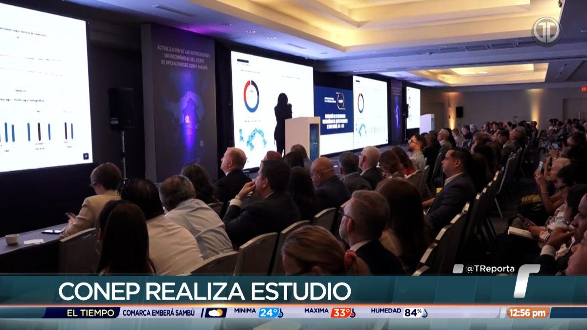 Private sector representatives discussing the economic impact of the Donoso mine closure in Panama