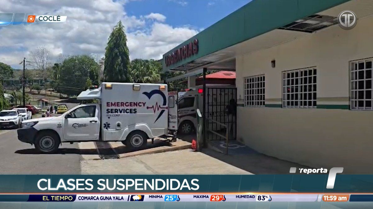 Students and emergency responders near a school building in Coclé after a substance spill prompted suspension