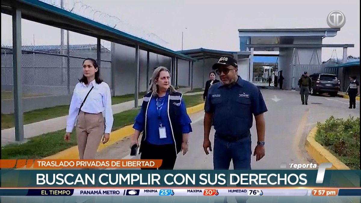 Women prisoners being transported to a new correctional facility in Pacora, Panama