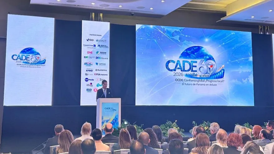 Business leaders and officials gathered at a Panama economic forum discussing investment and OECD membership