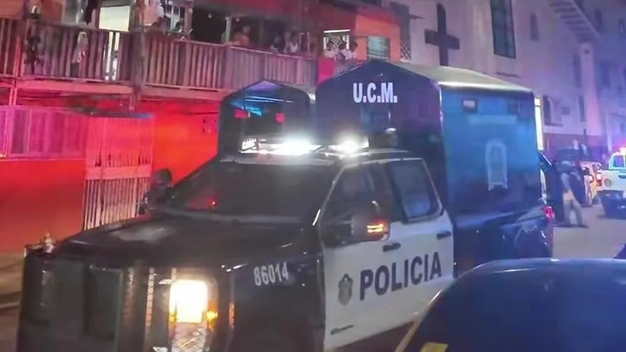 Police officers responding in El Chorrillo after a shooting during an operation in Panama City