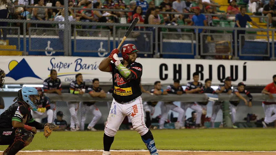 Baseball players from Chiriquí and Panamá Oeste preparing for a semifinal game in Panama's Mayor Baseball Championship
