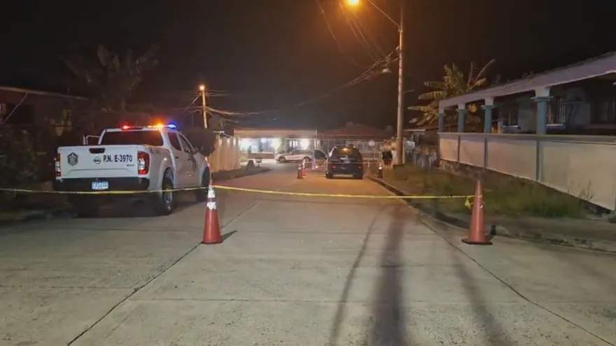 Police officers conducting a security operation in Arraiján, Panama Oeste, during a raid in a residential area
