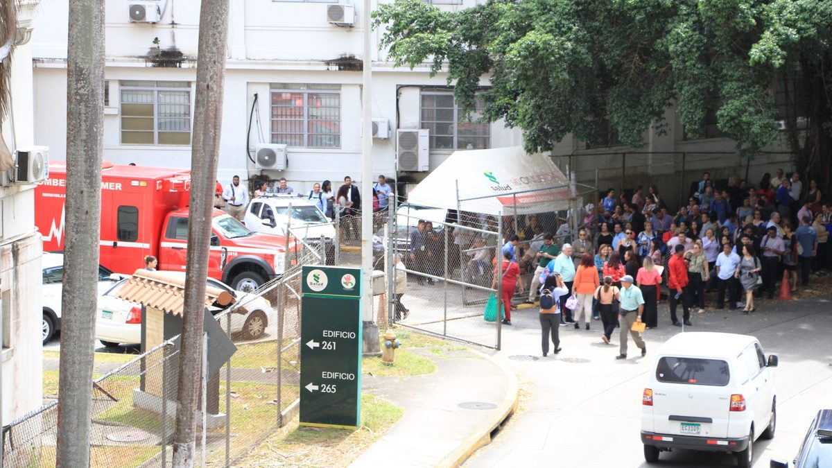 Historic buildings in Ancón, Panama City, with officials responding after an evacuation and safety inspection