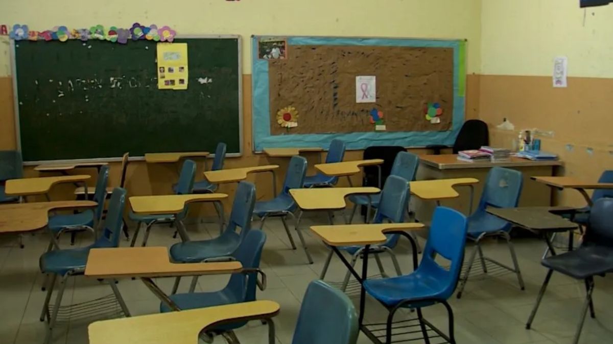 Students and school buildings in Panama affected by rainy weather and a suspension notice