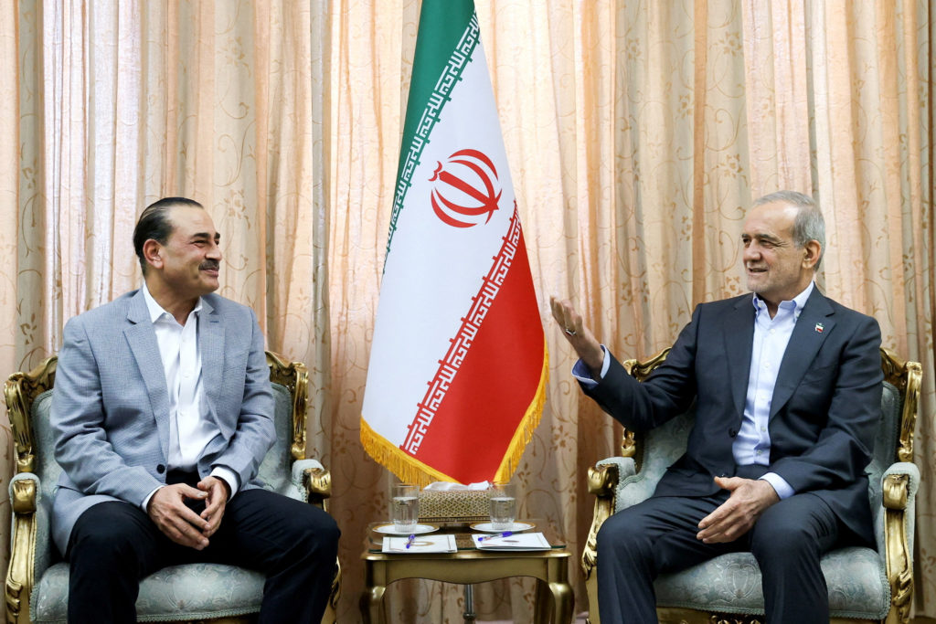 Diplomatic meeting between U.S. and Iranian officials amid Middle East peace talks